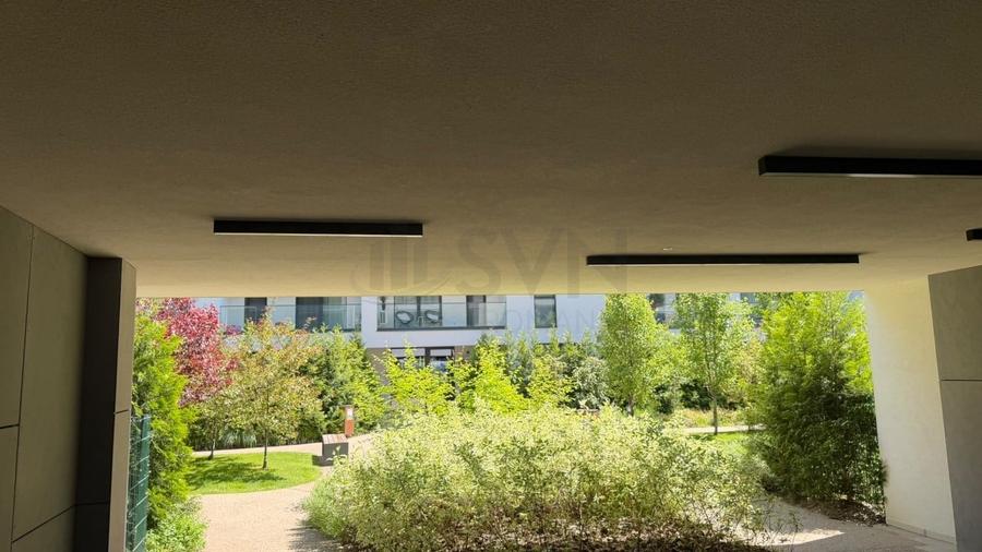 Apartament cu 3 camere decomandat, mobilat în Băneasa