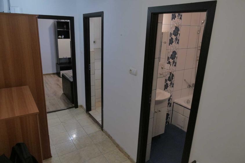 Garsonieră decomandată în Exterior Vest