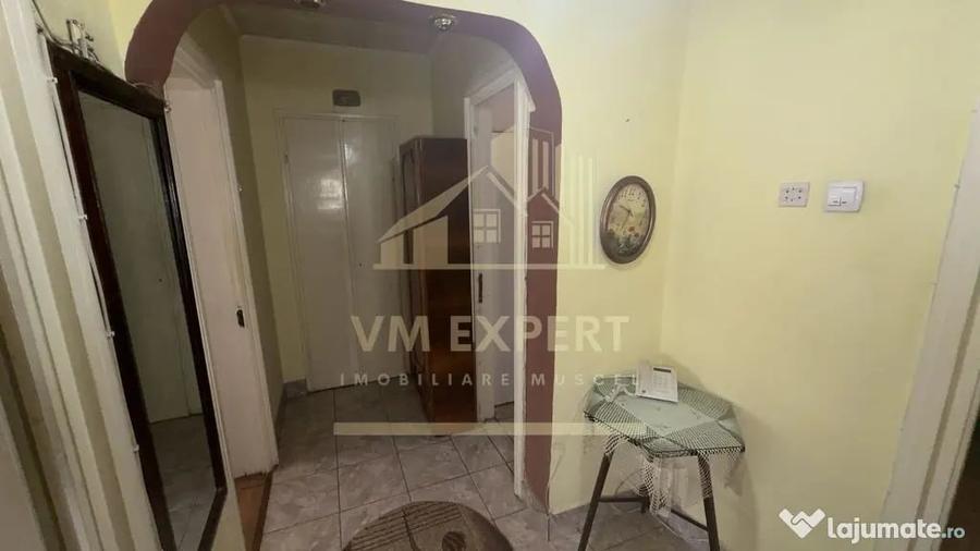 Apartament cu 2 camere decomandat în Sud