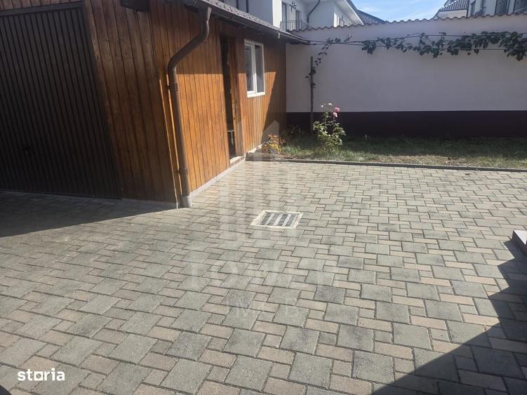 Casă cu 4 camere cu Teren 500 Mp în Central