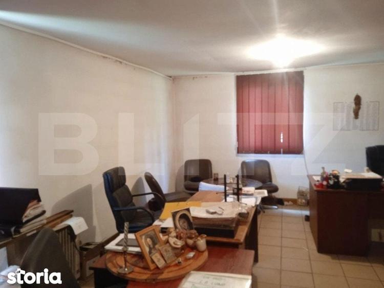 Spațiu comercial, de 1,075 mp, în Central