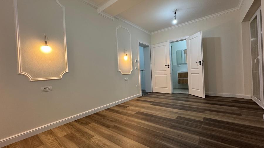 Duplex cu 5 camere cu Canalizare în Moșnița Nouă