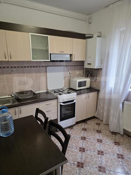 Apartament cu 2 camere decomandat, mobilat în Mărăști