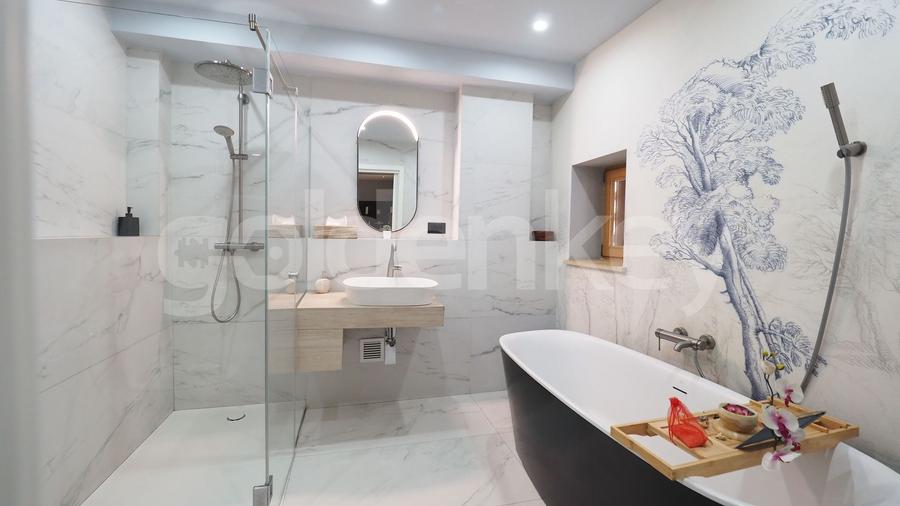 Casă cu 11 camere cu Canalizare în Dorobanți