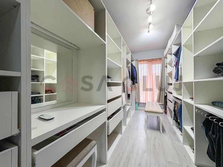 Casă individuală cu 4 camere cu Canalizare în Dezmir