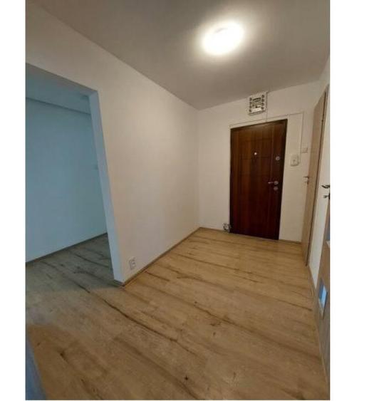 Apartament cu 4 camere decomandat în 1 Decembrie 1918