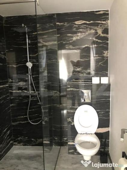 Casă cu 3 camere cu Piscina în Central