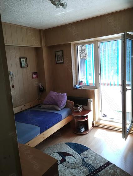 Apartament cu 3 camere decomandat în Ultracentral