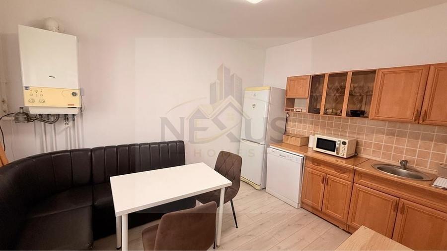Apartament cu 2 camere decomandat, mobilat în Vitan Mall