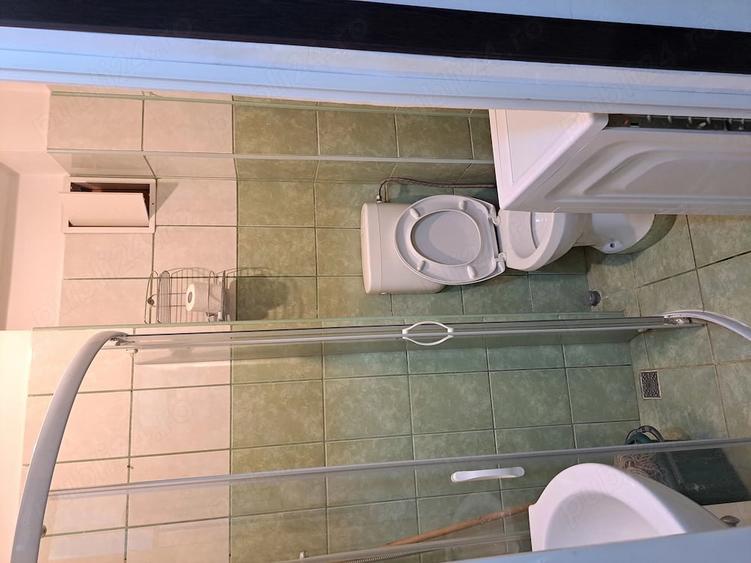 Apartament cu 2 camere semidecomandat în P-ța Doina
