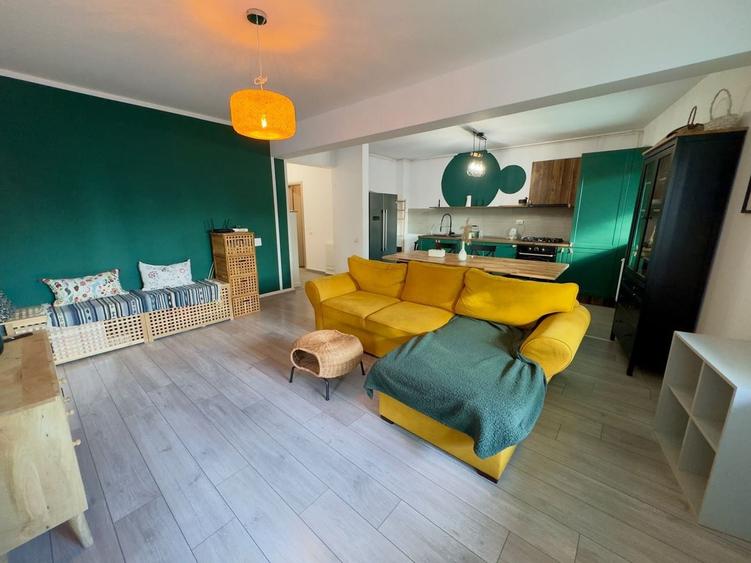 Apartament cu 3 camere semidecomandat, mobilat în 1 Decembrie 1918