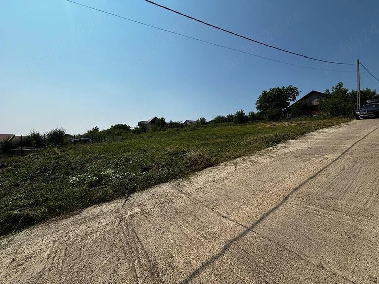 Teren de 575 mp, în Rediu