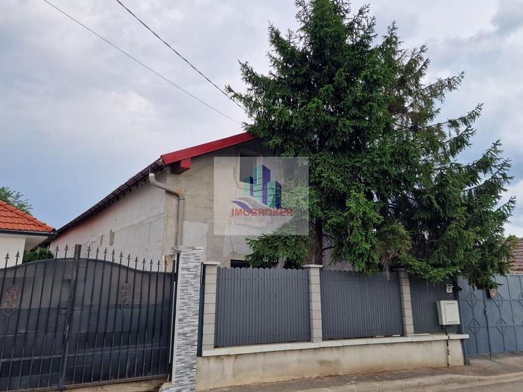 Casă individuală cu 6 camere cu Canalizare în Dealuri Oradea
