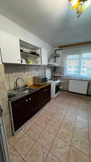 Apartament cu 2 camere decomandat în Exterior Vest