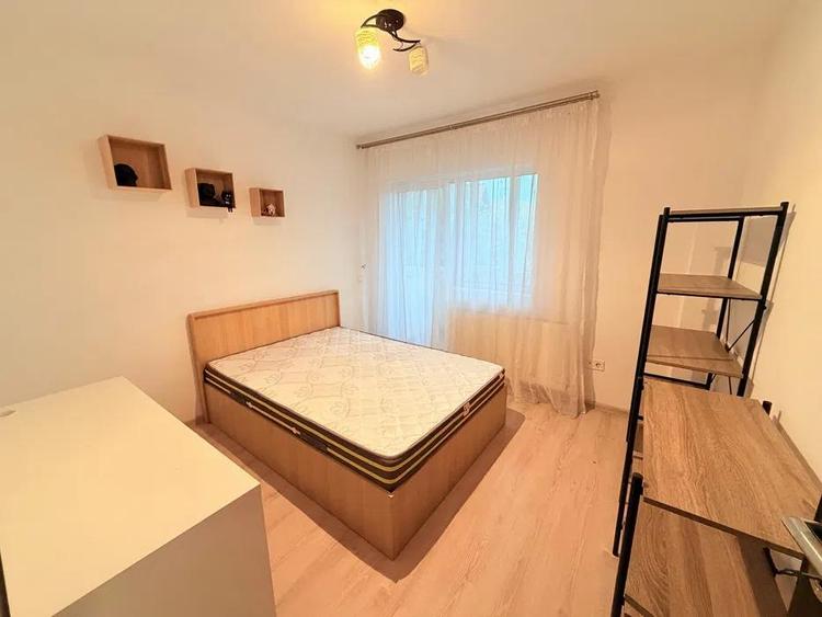 Apartament cu 3 camere decomandat în Valea Lupului