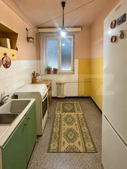 Apartament cu 2 camere semidecomandat, mobilat în Rogerius