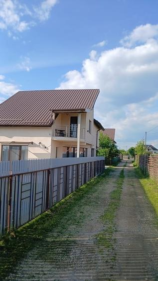 Casă cu 4 camere cu Teren 605 Mp în Central