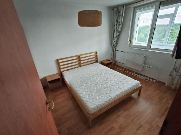 Apartament cu 2 camere semidecomandat, mobilat în Tineretului