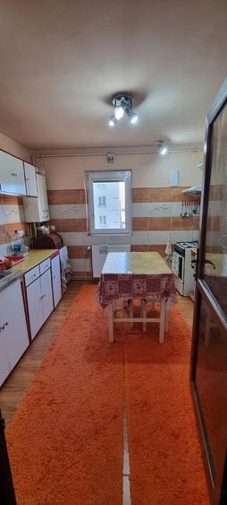 Apartament cu 2 camere semidecomandat în Telegrafului