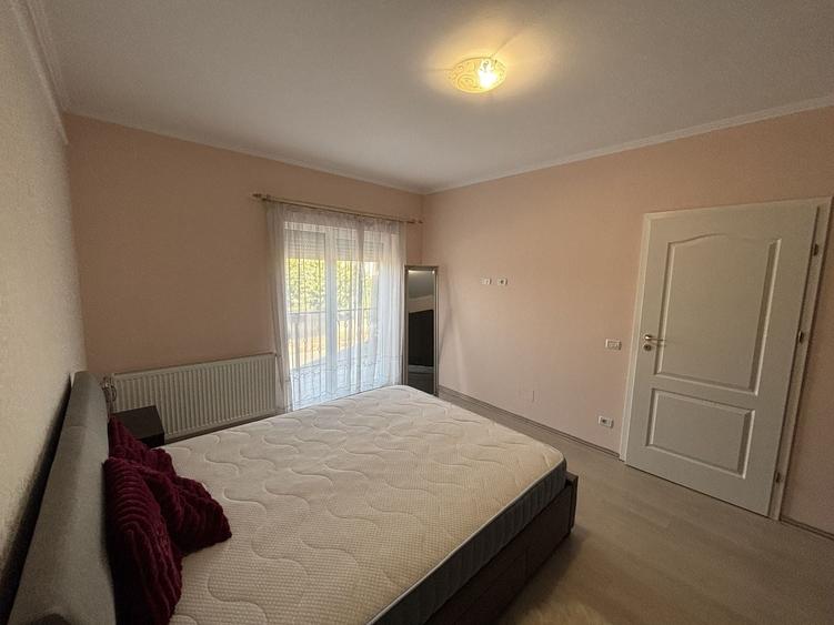 Apartament cu 2 camere decomandat în Dumbrăvița