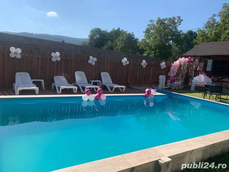 Casă cu 6 camere cu Teren 852 Mp în Eșelnița