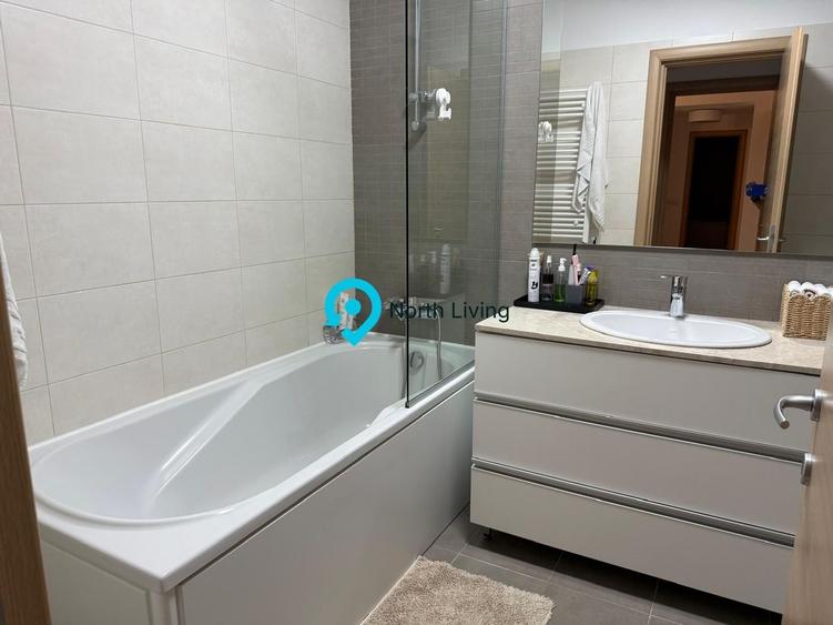 Apartament cu 3 camere, mobilat în Iancu Nicolae