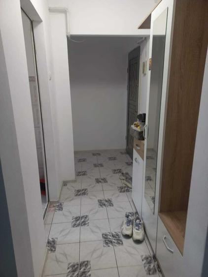 Apartament cu 3 camere decomandat în Zimbru