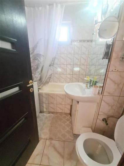 Apartament cu 2 camere decomandat, mobilat în Craiter