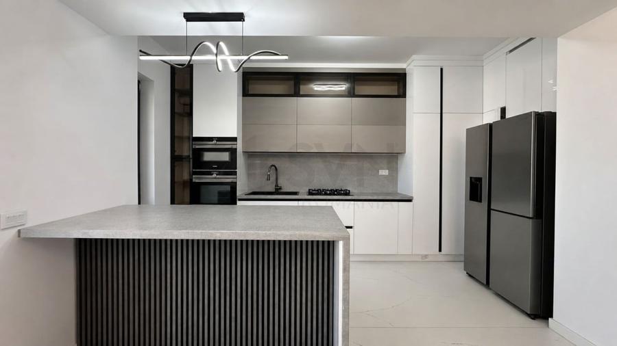Apartament cu 4 camere decomandat, mobilat în Pipera