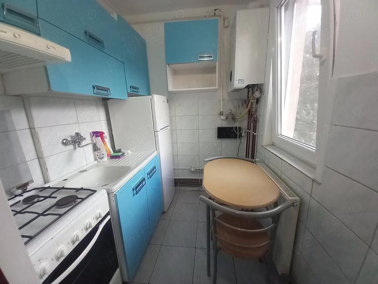 Apartament cu 3 camere semidecomandat în Fortuna