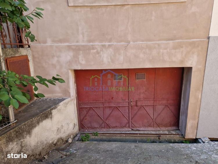 Casă cu 4 camere în Ungureni