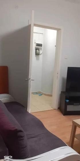 Apartament cu 3 camere în Centrul Civic