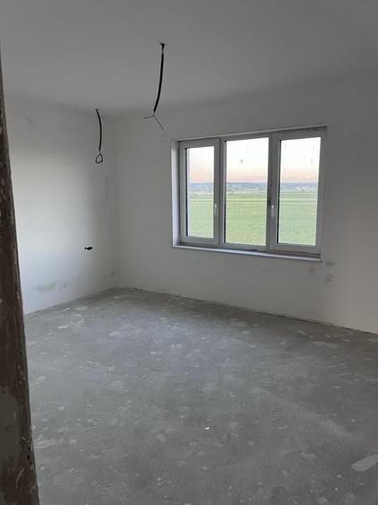 Casă cu 4 camere cu Teren 600 Mp în Central