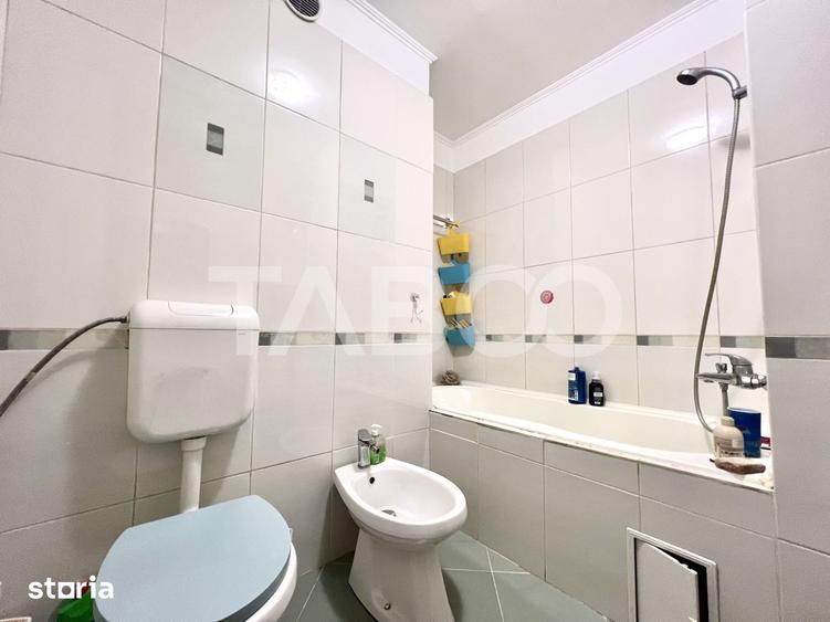 Apartament cu 4 camere semidecomandat în Gheorgheni