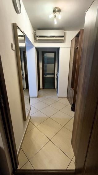 Apartament cu 2 camere decomandat în Km 4