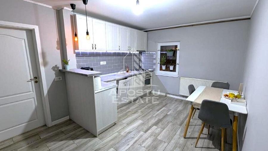 Apartament cu 3 camere decomandat, mobilat în Dâmbovița
