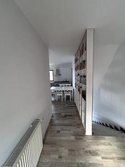 Apartament cu 3 camere decomandat, mobilat în Zorilor