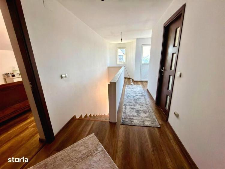 Casă cu 4 camere în Albești