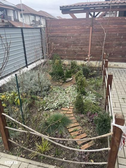 Casă cu 4 camere cu Teren 250 Mp în Central