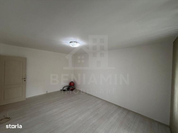 Apartament cu 2 camere decomandat în Sărari