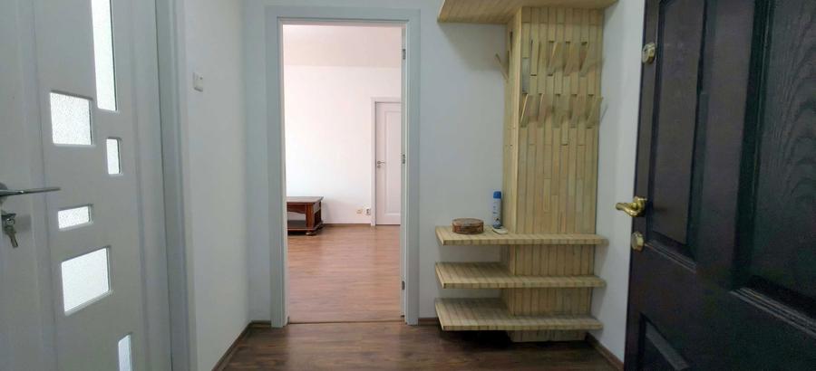 Apartament cu 2 camere semidecomandat în Lucrețiu Pătrășcanu