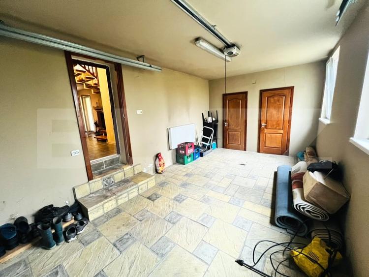 Casă individuală cu 4 camere cu Garaj în Unirii