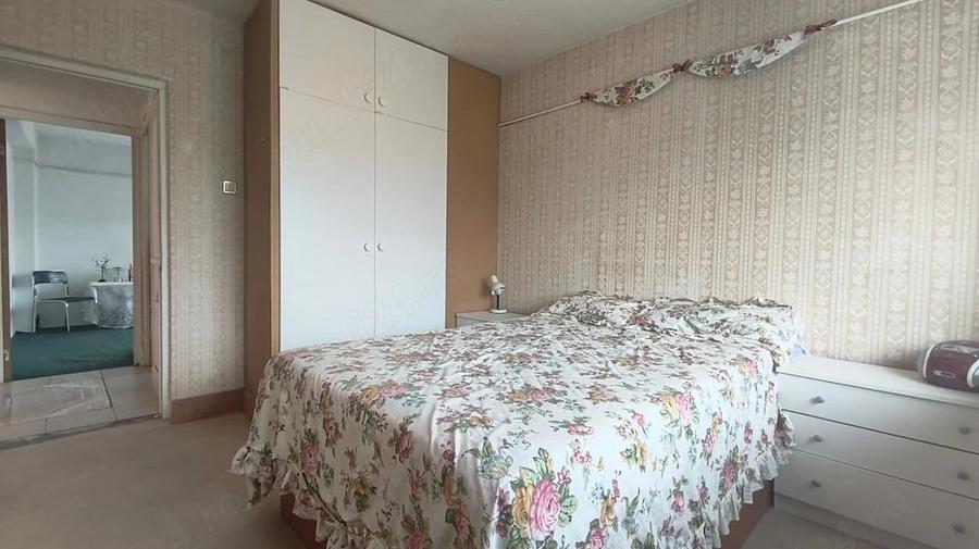 Apartament cu 4 camere decomandat în Ultracentral