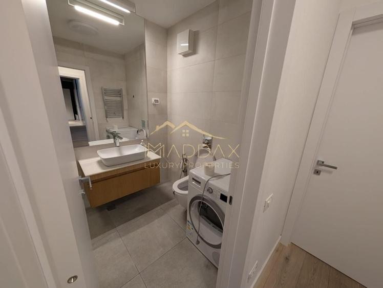 Apartament cu 3 camere semidecomandat, mobilat în Herăstrău