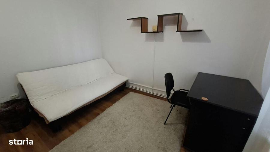 Apartament cu 3 camere în 7 Noiembrie