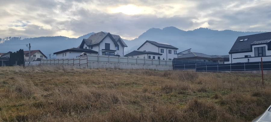 Teren Construcții intravilan de 468 mp, în Bunloc