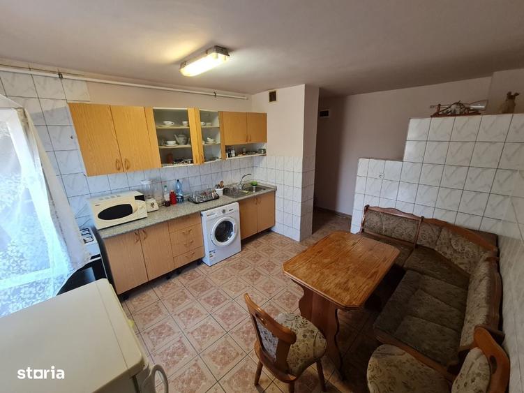 Apartament cu 2 camere decomandat în Băncilor