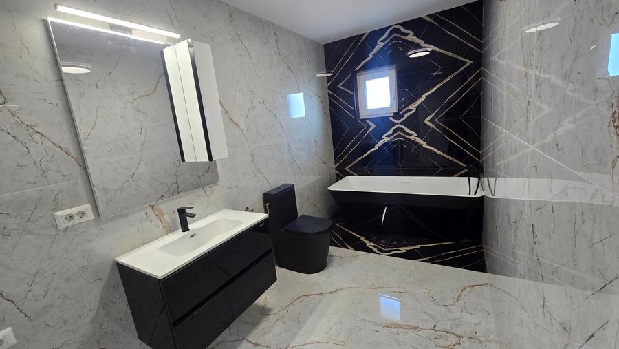 Casă individuală cu 5 camere cu Canalizare în Domnești