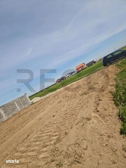 Teren de 500 mp, în Desa