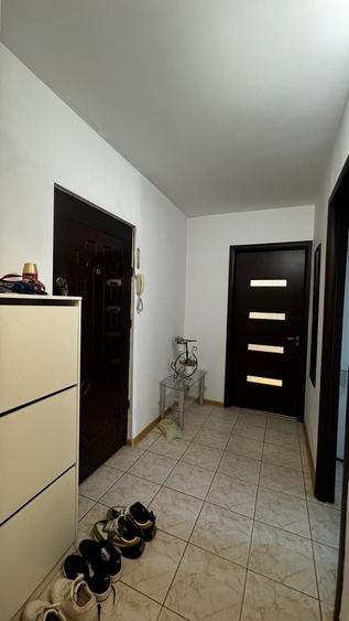 Apartament cu 2 camere decomandat, mobilat în Sălaj